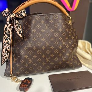 LV Artsy mm
